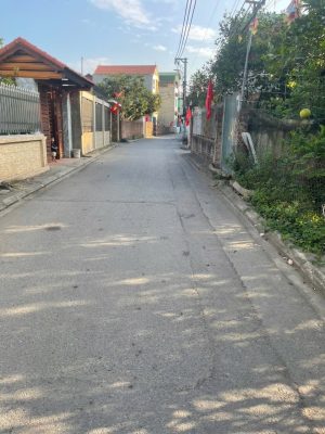 Bán 40m2 đất Ngọc Động Đa Tốn Gia Lâm , vị trí gần vinhomes . MT : 5.50x7.7m đường 4m